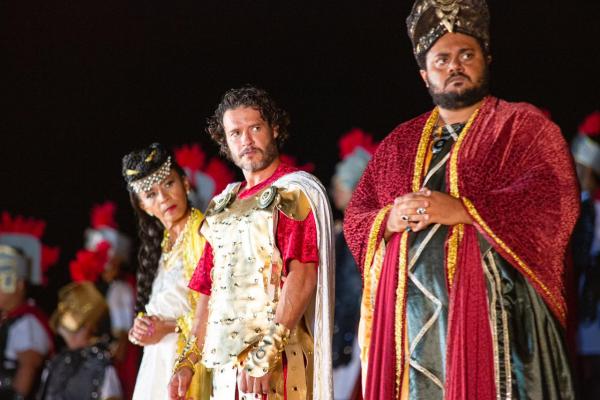 P&uacute;blico se emociona com encena&ccedil;&atilde;o da Paix&atilde;o de Cristo em Floriano(Imagem:Reprodu&ccedil;&atilde;o)