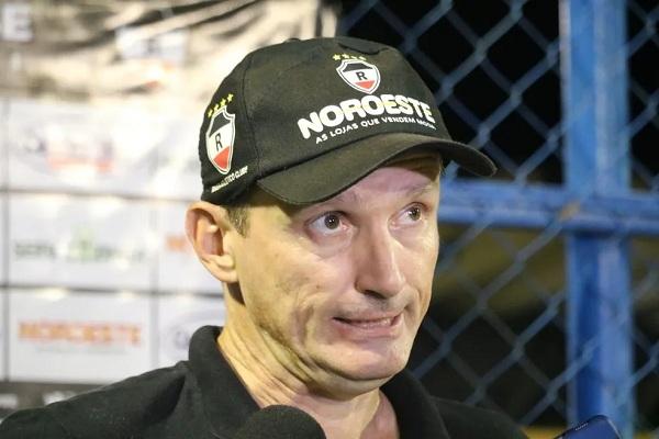 Com DM riverino lotado, Gerson Gusmão demonstra insatisfação em recuperação de lesionados