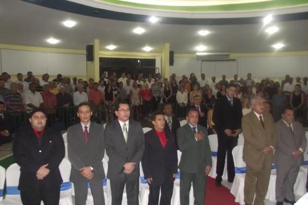 Prefeito, vice e vereadores eleitos s&atilde;o diplomados em Floriano.(Imagem:FlorianoNews)