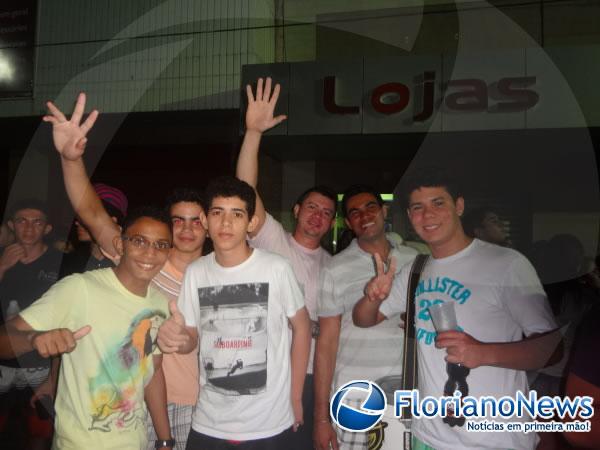 Z&eacute; Pereira animou pr&eacute;-Carnaval de Floriano.(Imagem:FlorianoNews)