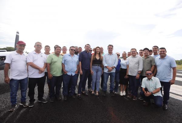 Ciro Nogueira ganha apoio de prefeita e deputada, ambas do PT, e de todo seu grupo político em Luzilândia.(Imagem:Ascom)