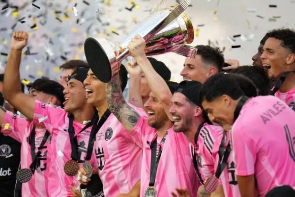 Dono do time de Messi quer vaga na Libertadores: "Há precedentes"