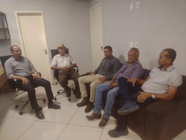  L&iacute;deres locais se re&uacute;nem com presidente da C&acirc;mara para discutir seguran&ccedil;a p&uacute;blica em Floriano.(Imagem:FlorianoNews)