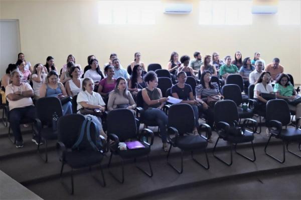 PMF realiza atendimentos e capacita&ccedil;&atilde;o sobre Hansen&iacute;ase em parceria com o Minist&eacute;rio da Sa&uacute;de e Sesapi(Imagem:Secom)