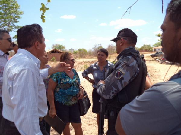 Reintegração de posse em terreno na zona rural gera confusão
