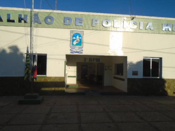 Homem tem motocicleta furtada em Floriano