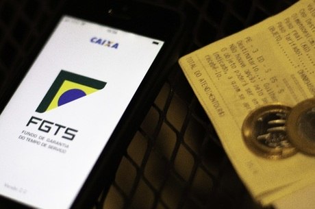 Confira o calendário de saque de até R$ 500 do FGTS