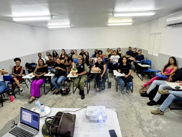Palestra na UESPI debate violência doméstica em alusão ao Dia da Mulher em Floriano(Imagem:Reprodução/Instagram)