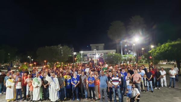 Procissão do Fogaréu emociona fiéis em Floriano com encenação da prisão de Jesus