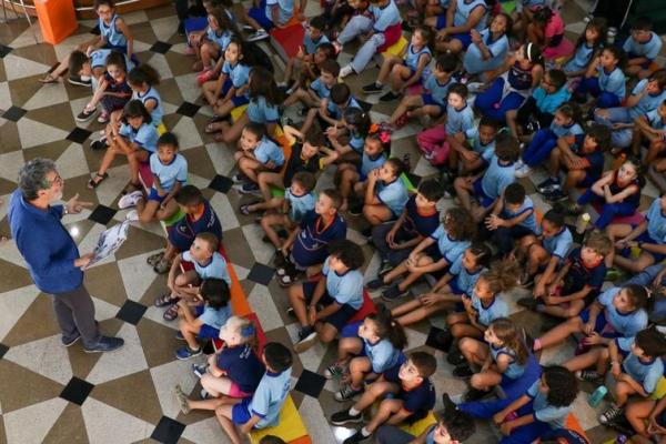 O projeto L&ecirc; Pra Mim, de incentivo &agrave; leitura de livros infantis brasileiros, em Bras&iacute;lia. (Imagem:Fabio Rodrigues-Pozzebom/ Ag&ecirc;ncia Brasil)
