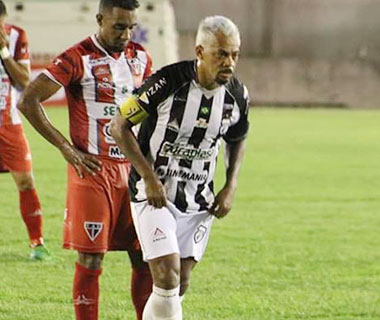 Após acesso com Treze, Marcelinho Paraíba já tem novo clube