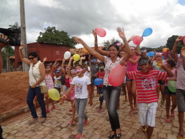 Realizado o arrastinho com crian&ccedil;as da zona rural. (Imagem:FlorianoNews)