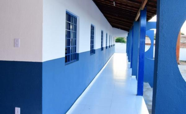 Realizada entrega da reforma da Escola Municipal Francisquinha Silva