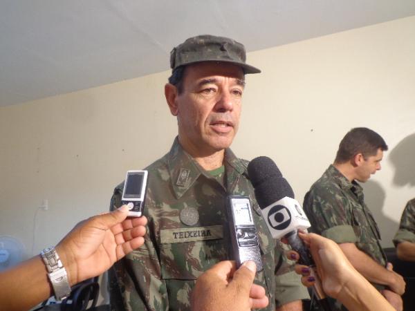 General do Ex&eacute;rcito brasileiro visitou a cidade de Floriano.(Imagem:FlorianoNews)