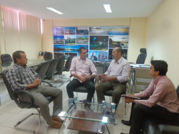 Prefeitura de Floriano firma parceria com Banco do Nordeste
