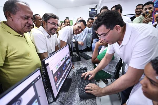 Governo do Estado amplia política de tempo integral com entrega de Cetis modernizados em Oeiras e Colônia do Piauí(Imagem: Ascom Seduc)