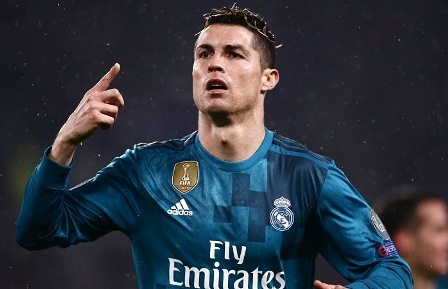 Cristiano Ronaldo se apresenta à Juventus para início da temporada