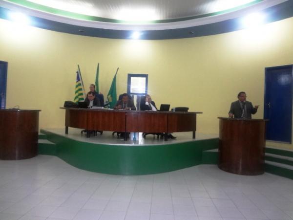 Câmara Municipal de Floriano encerra Sessões da primeira quinzena do mês de junho