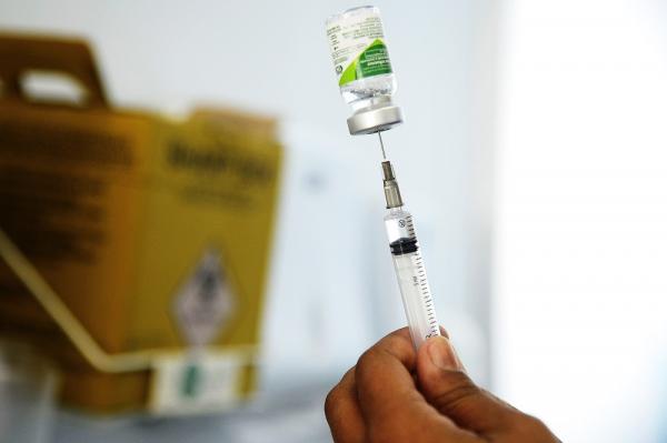 Campanha de vacinação contra a gripe começa segunda-feira (23)