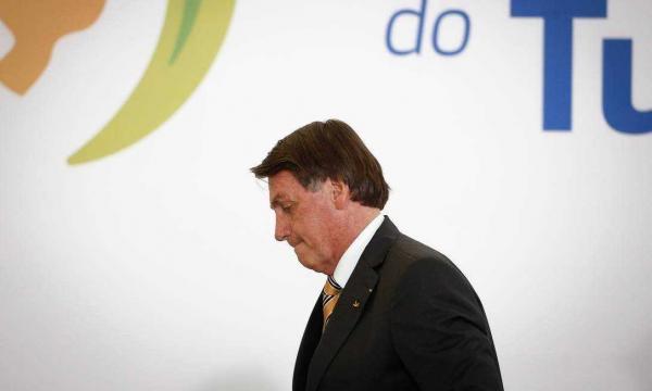 Salário mínimo será de R$ 1.100 em 2021, diz Bolsonaro