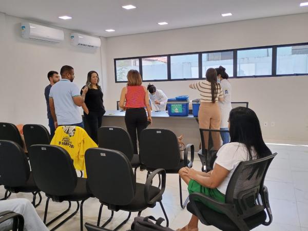 Dia do Radialista é celebrado com vacinação para profissionais da imprensa em Floriano