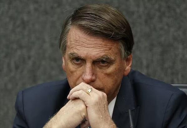Moraes nega devolução de passaporte a Bolsonaro