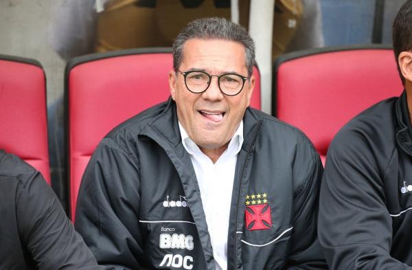 Inter faz proposta para o técnico Vanderlei Luxemburgo, do Vasco, e espera resposta até terça