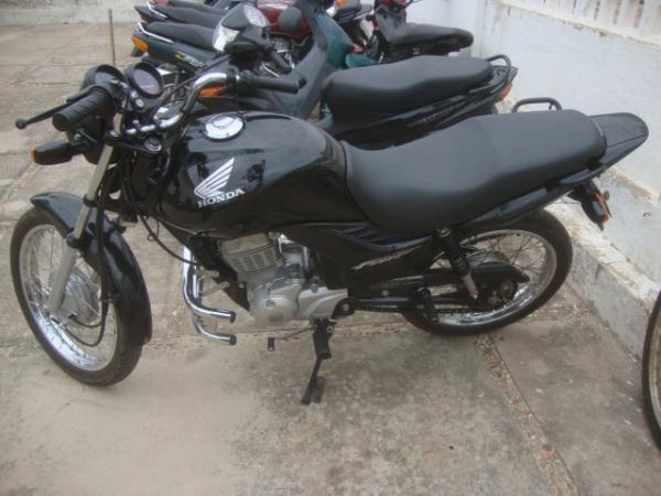 PM ainda regisrou a pris&atilde;o de um motoqueiro que fazia dire&ccedil;&atilde;o perigosa(Imagem:reda&ccedil;ao)