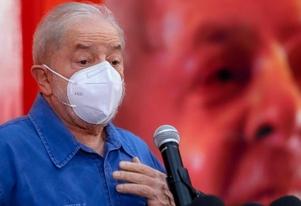 Ex-ministro Celso de Mello declara voto em Lula e critica Jair Bolsonaro