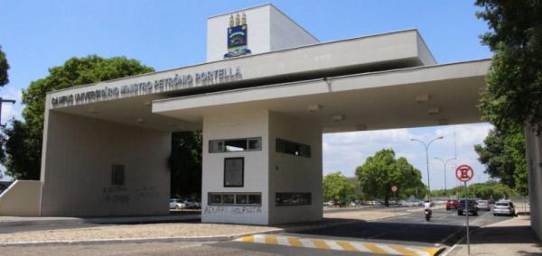 Professor da UFPI com suspeita de Covid-19, está na UTI e respira com ajuda de aparelhos