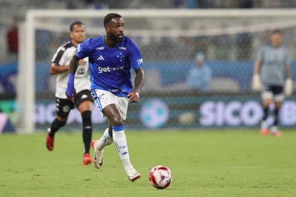 Cruzeiro tem volume, peca nas finalizações e adia tranquilidade no Mineiro antes de clássico