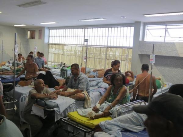 Fila por atendimento cresce no HUT, mas regulação de leitos ainda é lenta