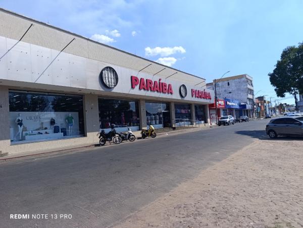 Armazém Paraíba anuncia novidades e promoções no setor de tecidos na reta final do aniversário
