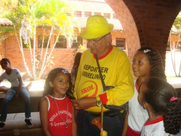 Alunos do colegio Chapeuzinho Vermelho(Imagem:reda&ccedil;&atilde;o)