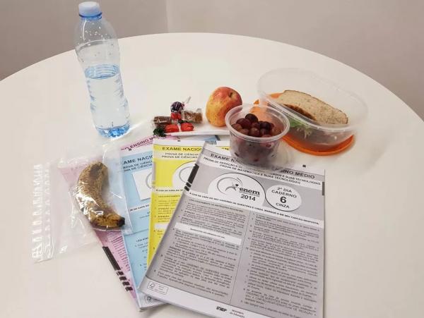  Enem: psic&oacute;loga orienta a manter uma rotina de alimenta&ccedil;&atilde;o saud&aacute;vel e atividades f&iacute;sicas.(Imagem:Luiza Tenente/G1 )