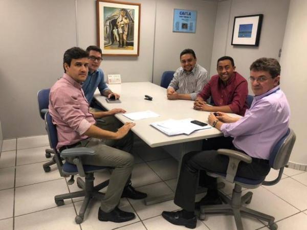 Prefeito de Floriano solicita obras de mobilidade e ampliação do Hospital Tibério Nunes