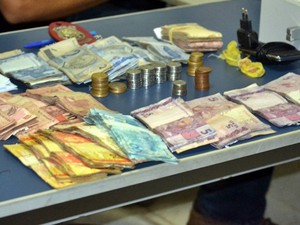 Polícia faz operação de combate ao tráfico e 12 são presos no Litoral do PI