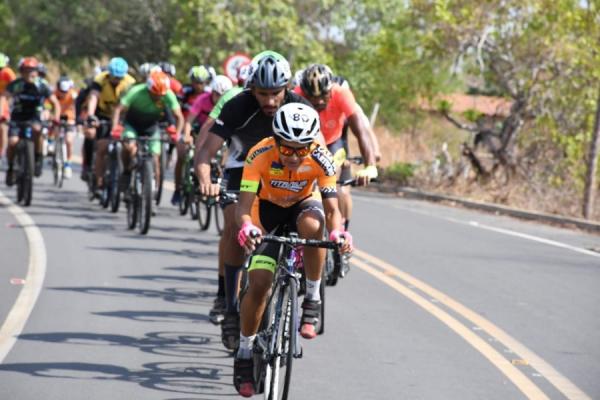 Floriano realiza 1ª Corrida Ciclística "Os 100 km de Cássio Almeida"