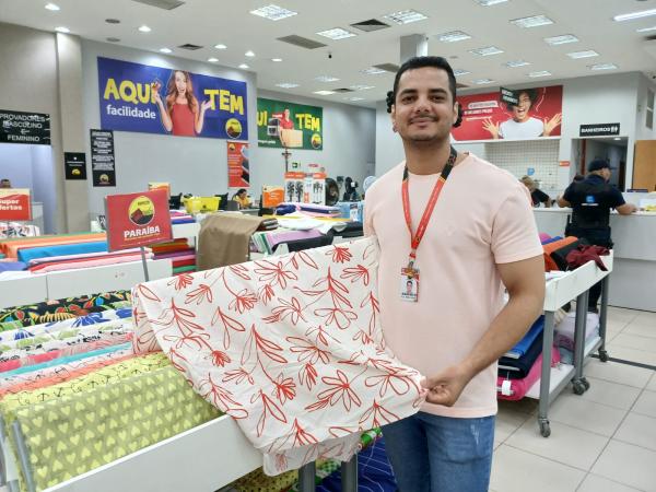 Setor de tecidos do Armazém Paraíba destaca grandes ofertas durante a Black Gigante