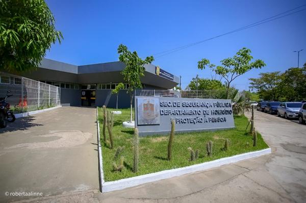 Jovem é morto a tiros dentro de residência em loteamento na zona Sudeste de Teresina