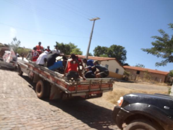 Coliga&ccedil;&atilde;o: Floriano Seguindo em Frente(Imagem:FlorianoNews)