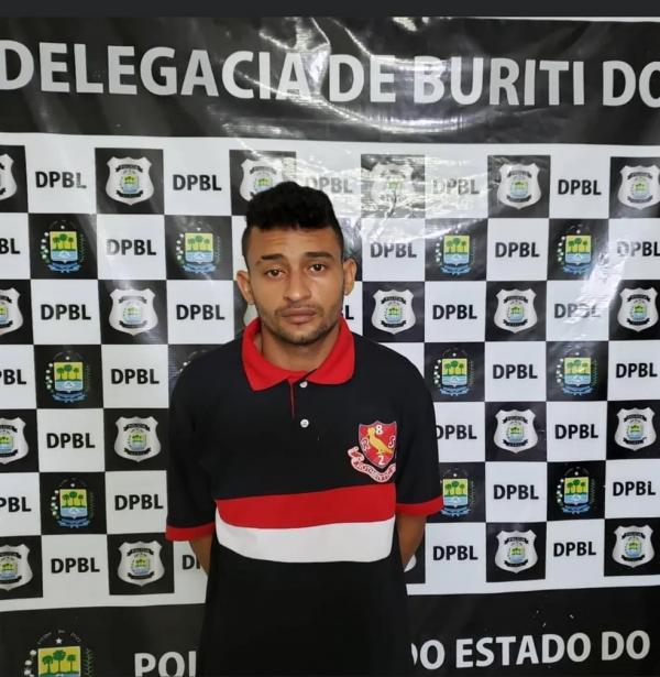 Eduardo Braga de Carvalho, de 28 anos. Segundo a pol&iacute;cia, ele tinha passagens por furto e tr&aacute;fico de drogas e pertencia a uma fac&ccedil;&atilde;o criminosa da regi&atilde;o. (Imagem:Divulga&ccedil;&atilde;o)