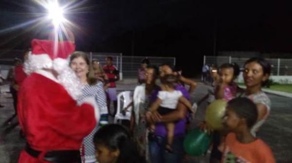 FAESF realiza a&ccedil;&atilde;o social no bairro Rede Nova.(Imagem:FlorianoNews)
