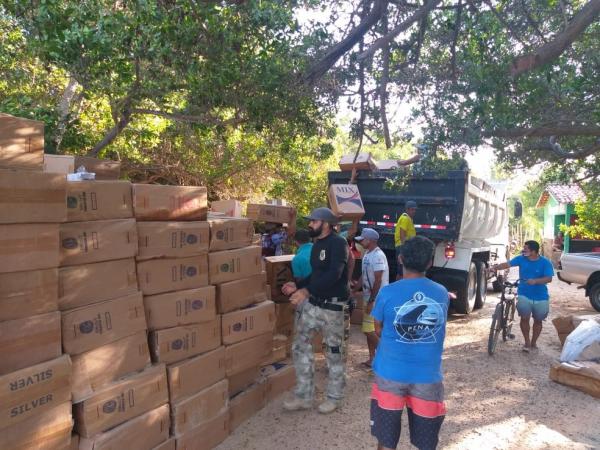 Embarcação encalhada com cigarro contrabandeado no Litoral do Piauí é clandestina, diz Marinha