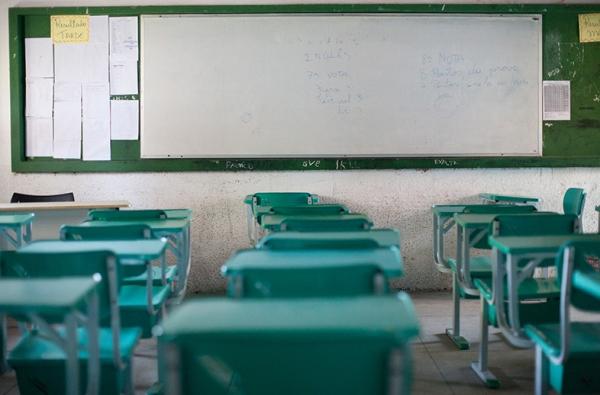 Governo sanciona lei para que escolas ensinem jovens a identificar violência e abuso sexual