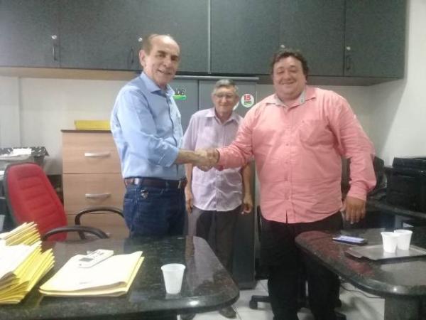 Bilú fecha pré-candidatura a deputado estadual com apoio de Marcelo Castro