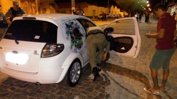 Opera&ccedil;&atilde;o integrada fiscaliza condi&ccedil;&otilde;es de seguran&ccedil;a de estabelecimentos em Floriano.(Imagem:Pol&iacute;icia Militar)