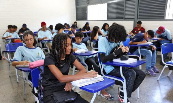 Décima parcela do Programa Pé-de-meia começa a ser paga nesta segunda