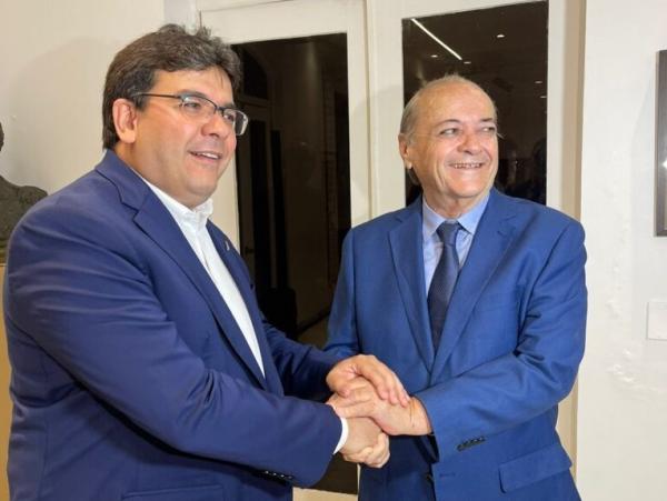 Rafael Fonteles e Sílvio Mendes se reúnem no Palácio de Karnak