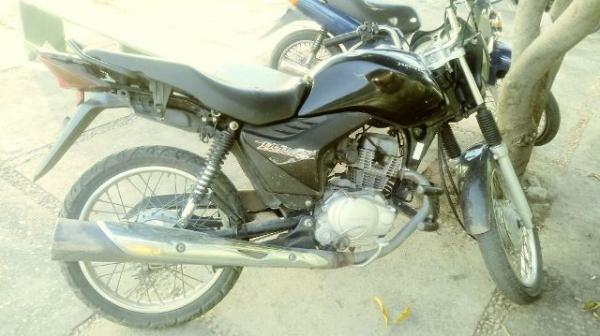 Motocicleta recuperada pela Pol&iacute;cia(Imagem:FlorianoNews)